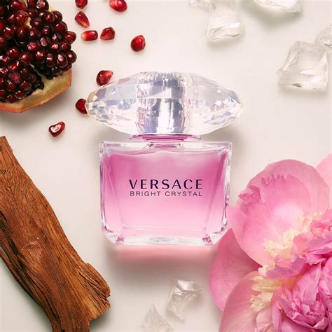 new versace women's perfume|versace bright crystal perfume smell.